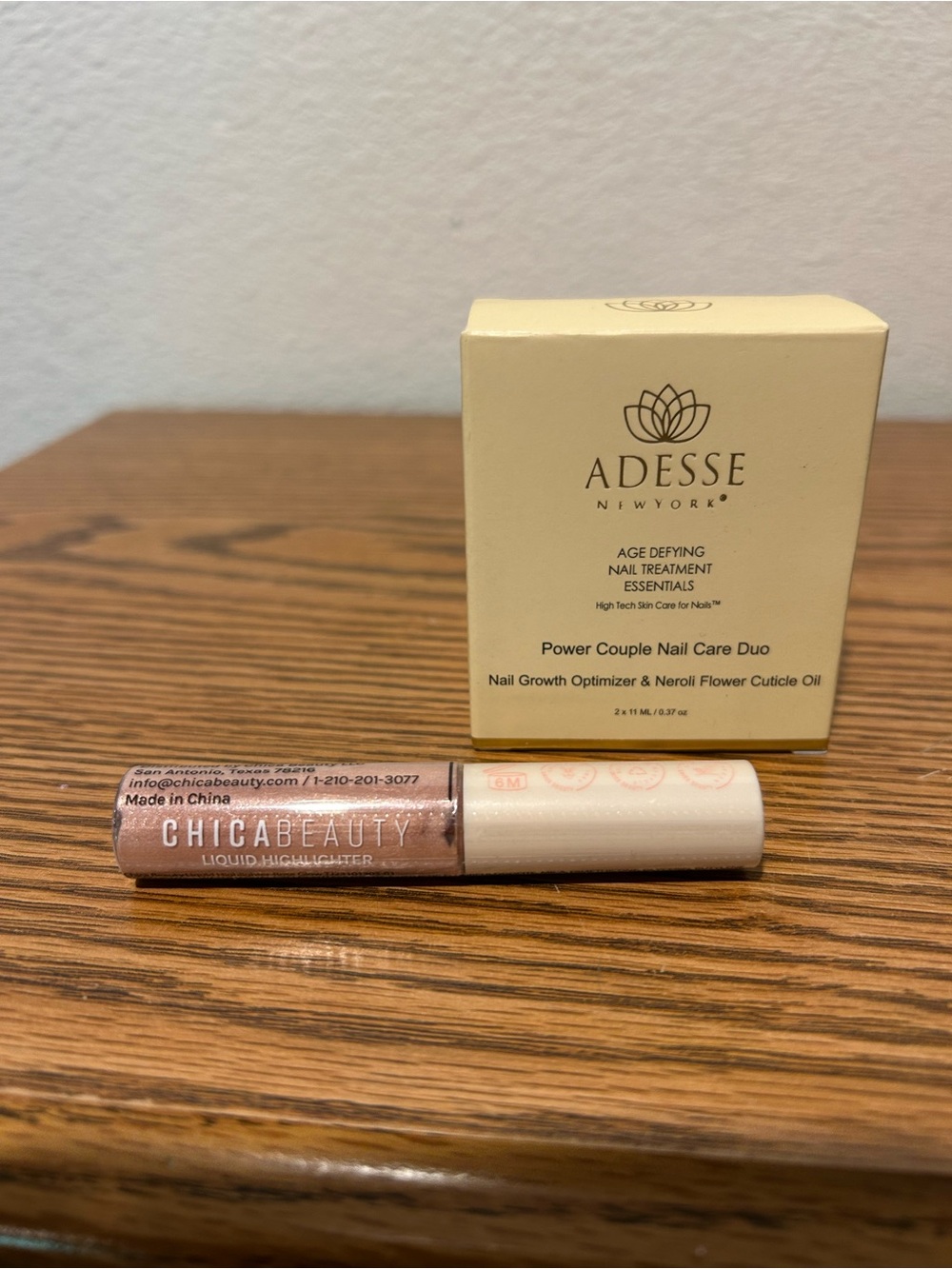 CHICABEAUTY Liquid Highlighter - Rose Gold Radiance/ADESSE Nail Treatment - Picture 2 of 6